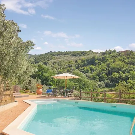 Holiday home Cantagrilli 3 *
